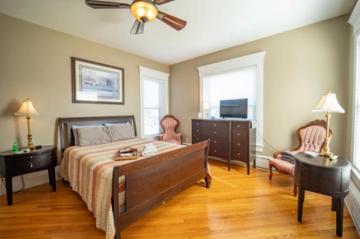 The Victorian Guesthouse Delphos Bilik gambar